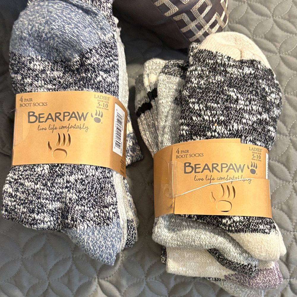 BearPaw Ladies Boot Socks - Black and White